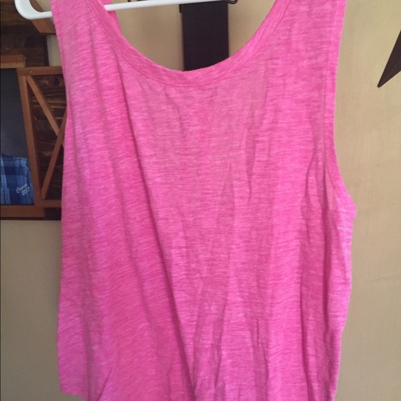 Sold 🎈Pink tank almost new - Picture 1 of 3